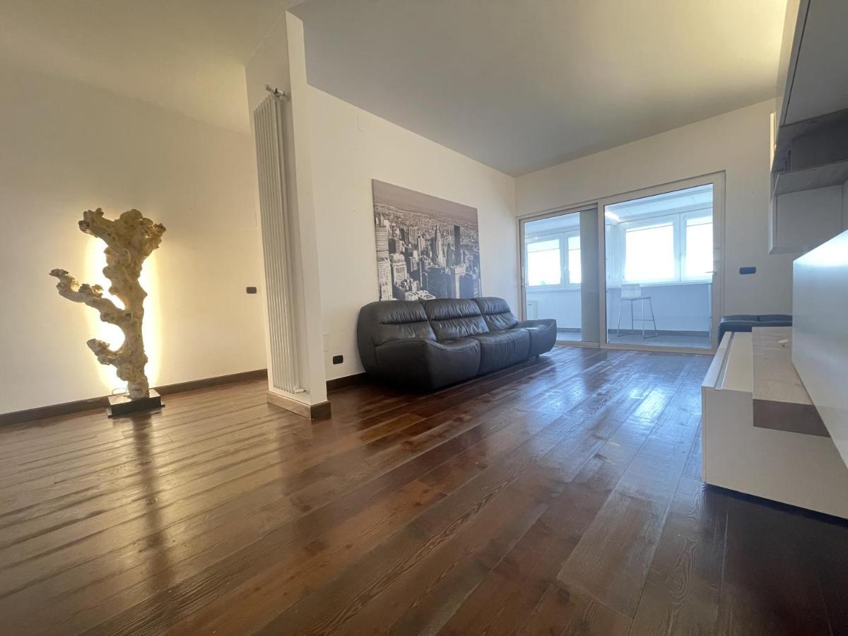 Cconforthotels Appartamento Skyline Μπάρι Εξωτερικό φωτογραφία